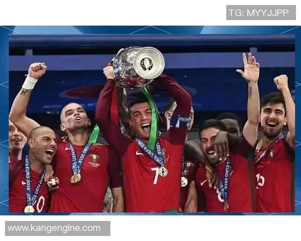 足球明星服役精彩瞬间合集下载分享让你重温绿茵场上的荣耀时刻