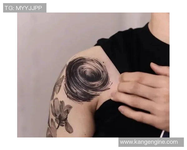 足球明星龙卷风纹身的魅力与故事揭示了运动与艺术的完美结合