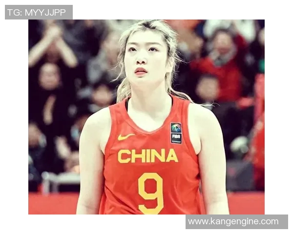 出门的篮球明星如何在赛场外展现个人魅力与生活态度
